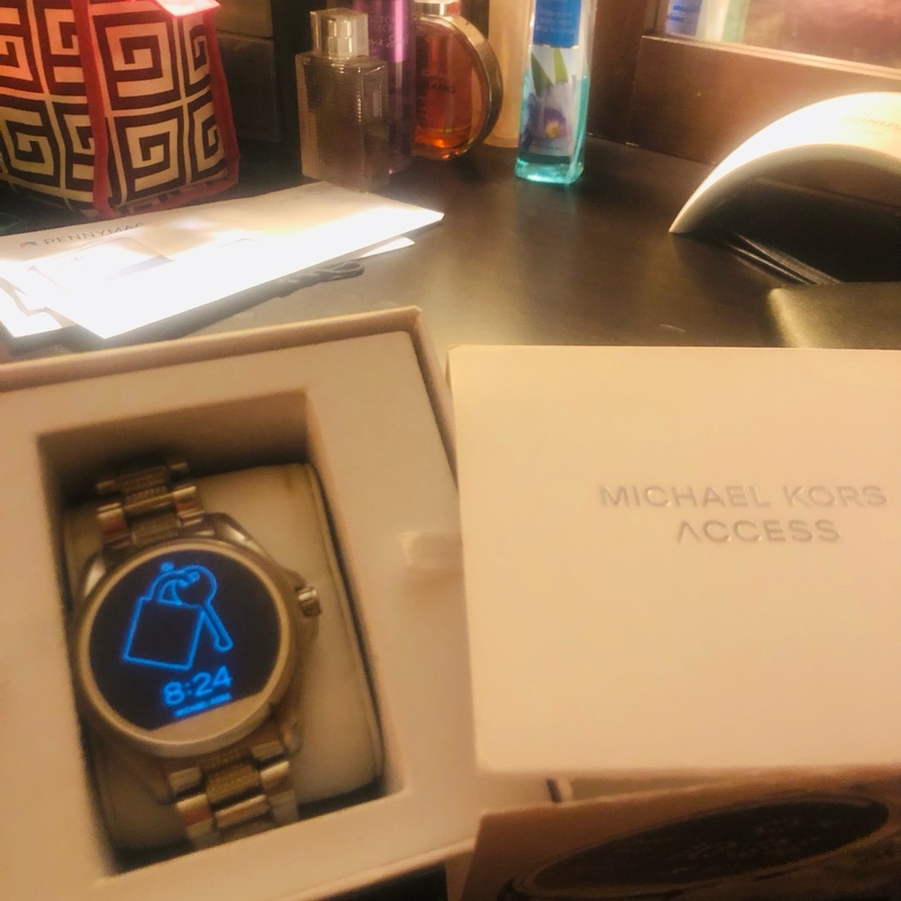 Michael Kors Access watch
